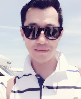 他乡遇故知轻轻巧巧去的头像