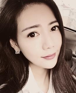 做、自己de王妃的头像