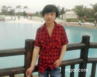 低调奢华的头像