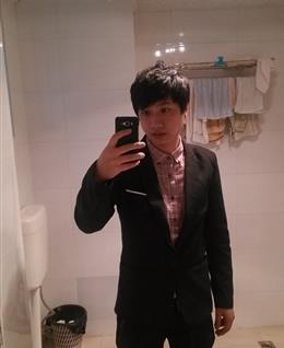 帅的不明显咯的头像