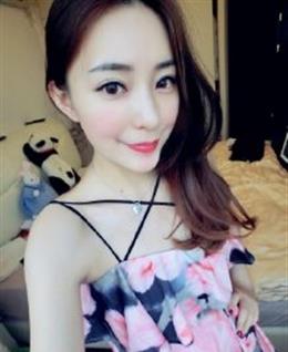 空白格格的头像