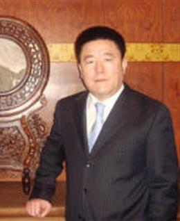 梦中男士的头像