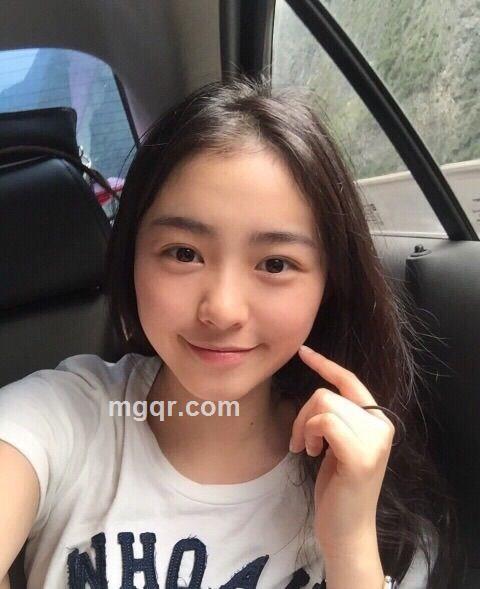 星星冷得眨眼睛的头像