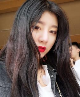 韩 紫 语 的头像
