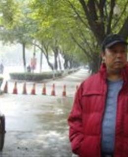 为爱痴心不改的头像