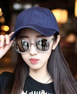 陪我看彩虹的头像