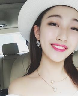 故人以北爱荒凉丶的头像