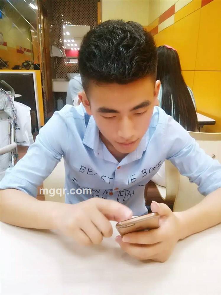 寂寞的小男人的头像