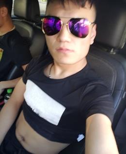 无聊就来约的头像