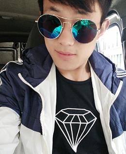 夜与夜色的头像