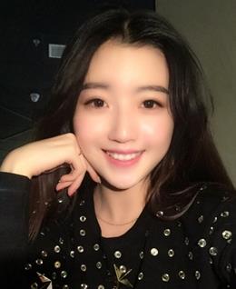 阳光穿透泛白的回忆的头像