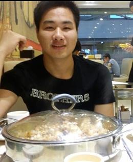 侧万股红色风暴