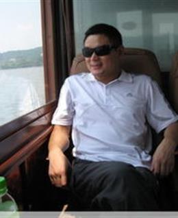 不再喝酒的人的头像