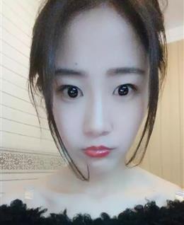 心软又爱笑的头像