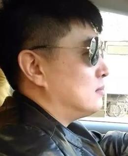 阴天下雨没带伞的头像