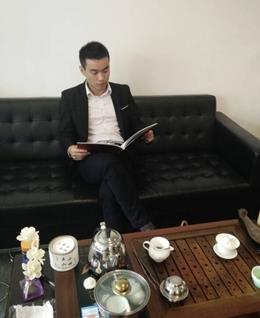 舟行四海的头像