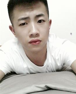 以梦为马LL的头像