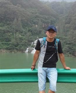 夜阑人未静的头像