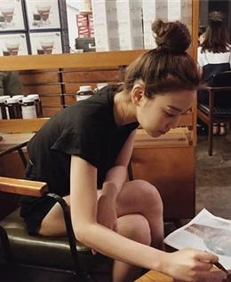 (り 瑾 色 公 主 ﹌的头像