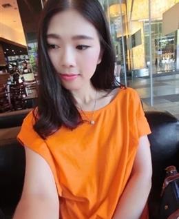 指尖花成双。的头像