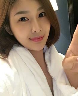 爱笑的丽丽的头像