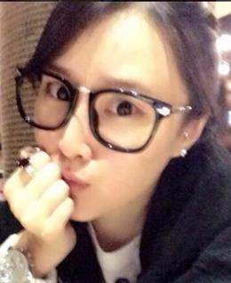 小奶瓶00的头像