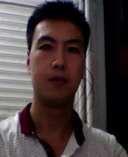 30男人一朵花的头像