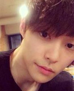 ?? 心如柠萌天然酸的头像