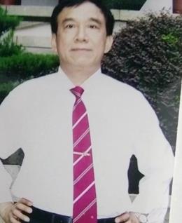 红玫日久的头像