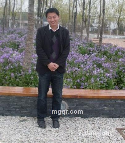 山前明月的头像