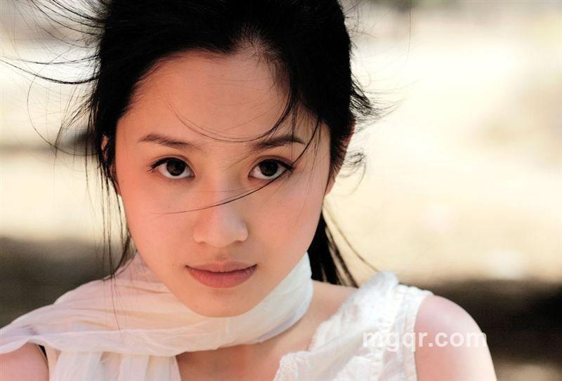 爱就一丢丢的头像