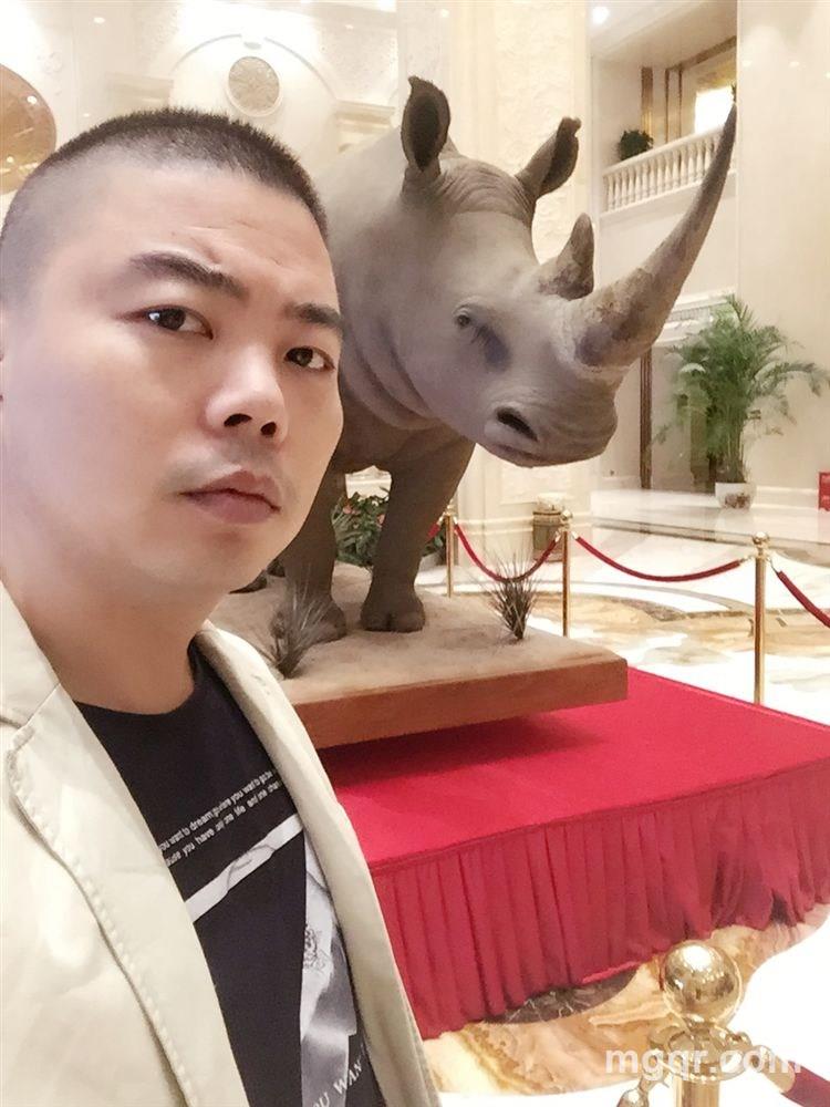 天天刮胡子的头像