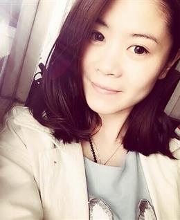 蓝蓝的月亮的头像