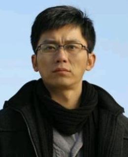 海风轻轻吹吹在美女心的头像