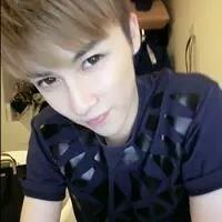 我是帅哥 我不帅的头像