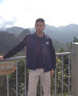 偶尔爱你的头像