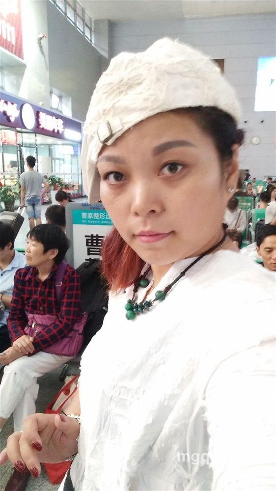 孤独的叶的头像