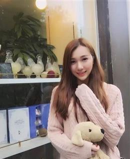 某花花~的头像
