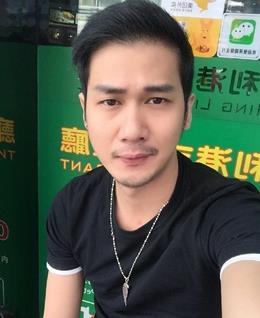 ly爱到万年的头像