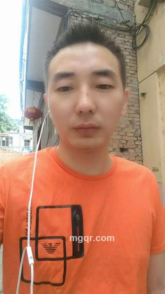龙哥大D的头像