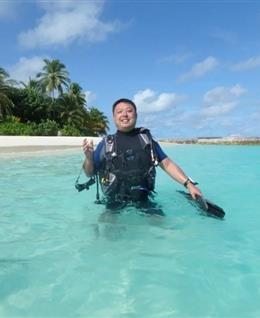 斯齐留齐散散久留而的头像