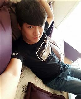 很纯很暧昧的头像