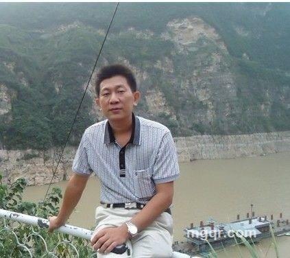 温柔的狼的头像