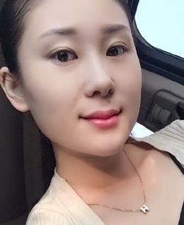 曾荷花的头像