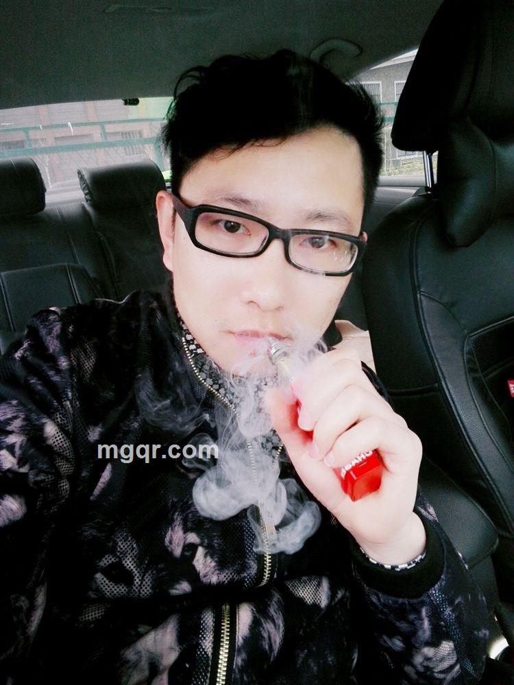 暗月长空的头像
