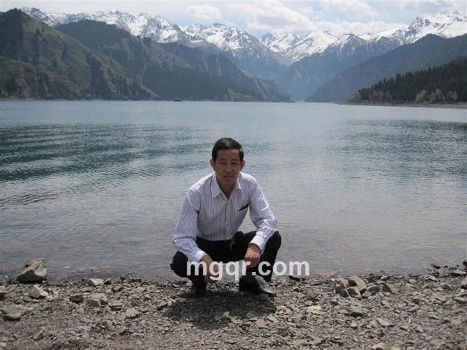 清泉夜月的头像