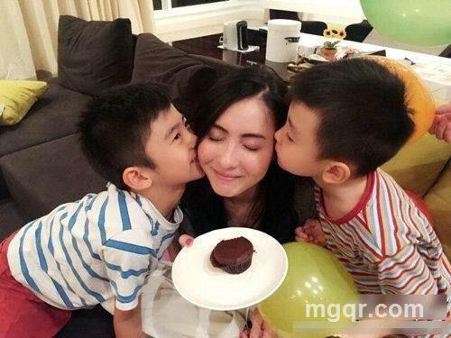 坠落人间的小天使的头像