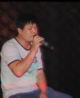 孤独寂寞男007的头像