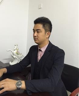 枫树下的叶的头像