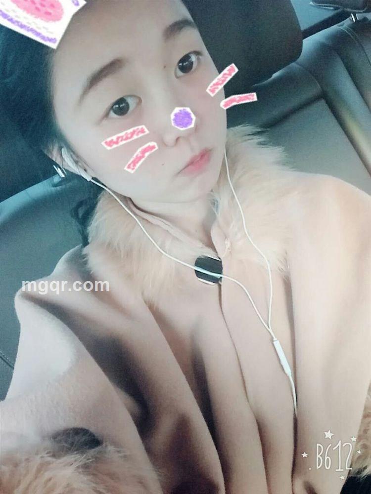 水里游的鱼的头像